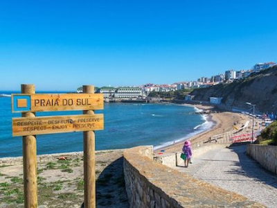 Centro Azul - Praia da Baleia ou Sul